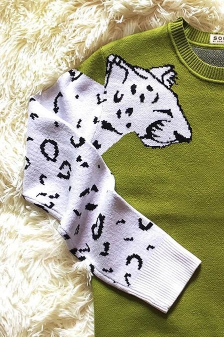 Didi Double Leopard Sleeve Sweater - S / Army Green - Clothing