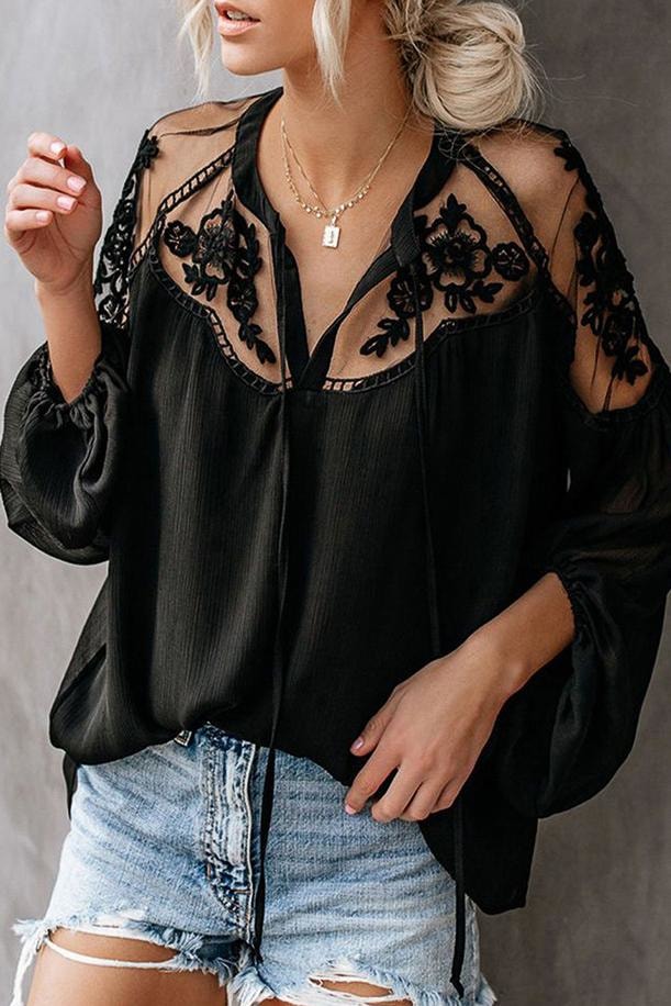 Eva Lace Blouse - Black / L - Clothing