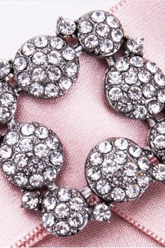 Park Ave Bowknot Brooche - Accessories