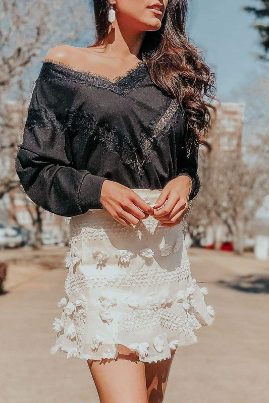 Emma Lace V-Neck Top - S / Black - Tops