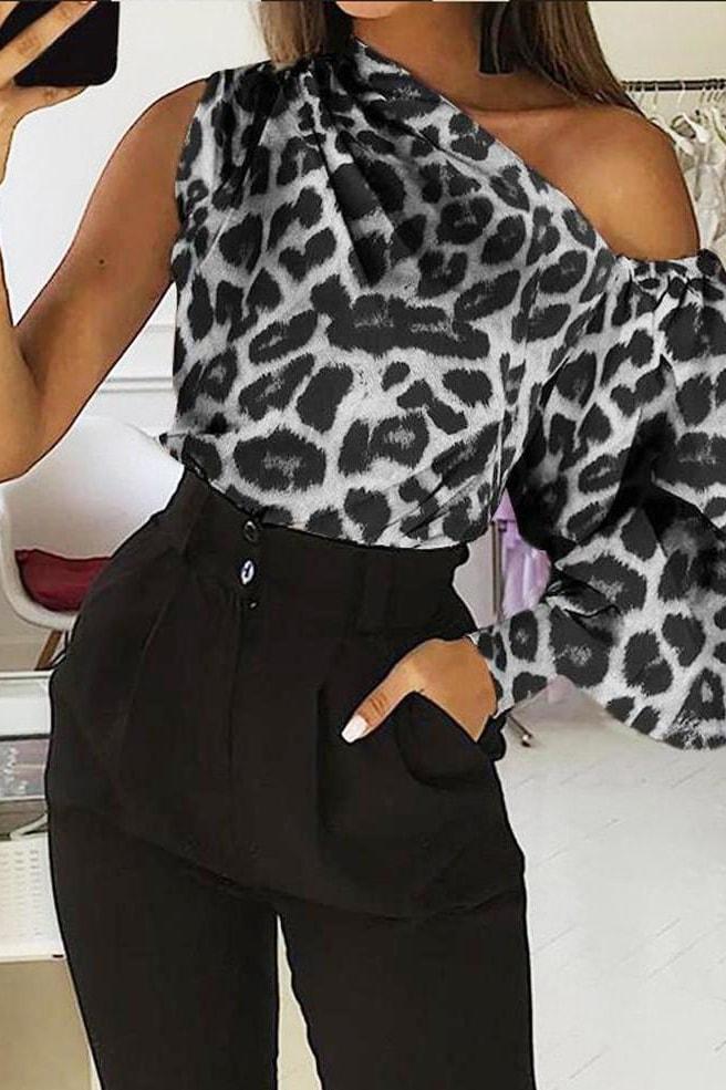 Skylar Shoulder Top - Black Leopard / S - Clothing