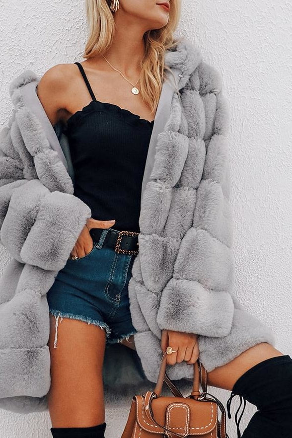 Trixie Faux Fur Coat - Grey / S - Jackets